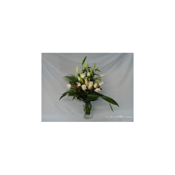 Ramo de liliums, tulipanes y rosas